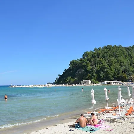 Hotel Chrisi Akti