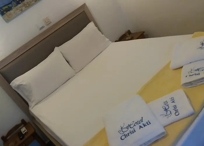 Hotel Chrisi Akti